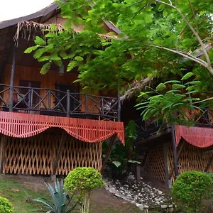 Thongbay *** Луангпхабанг